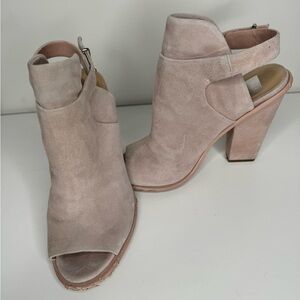 Dolce Vita Women's Taupe Suede Ankle Boots Sz 8